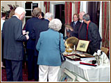 Appraiser crowd